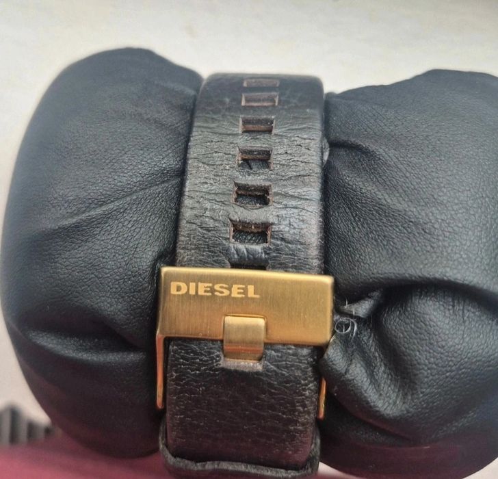 Ceas Diesel barbati +cutie