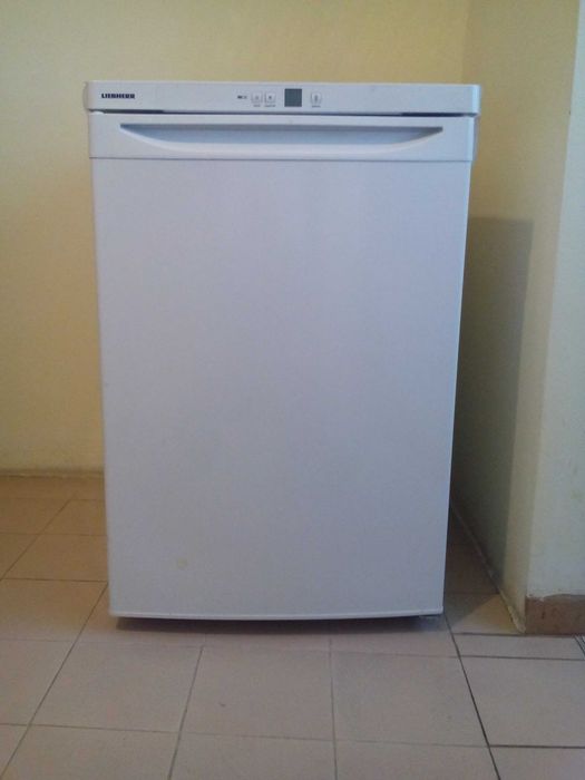 продавам фризер Liebherr