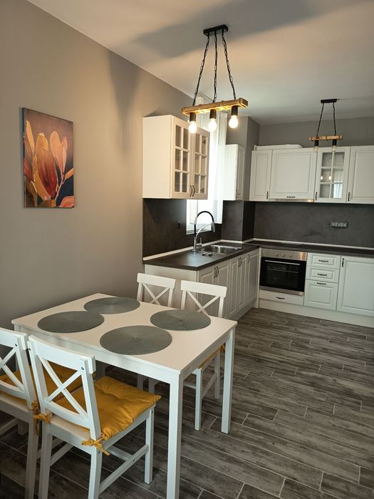 Дава се под наем Двустаен апартамент в София, Център - 55 кв.м за 484.5 € - Снимка #2