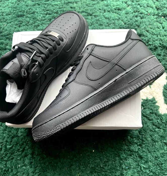 Nike Air Force 1 Black (36-47)