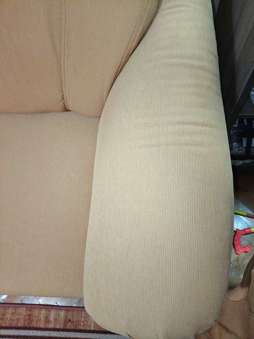 Канапета (двойка и тройка) и холна маса