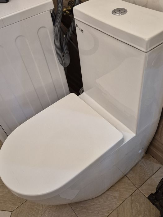 Комплект для уборной