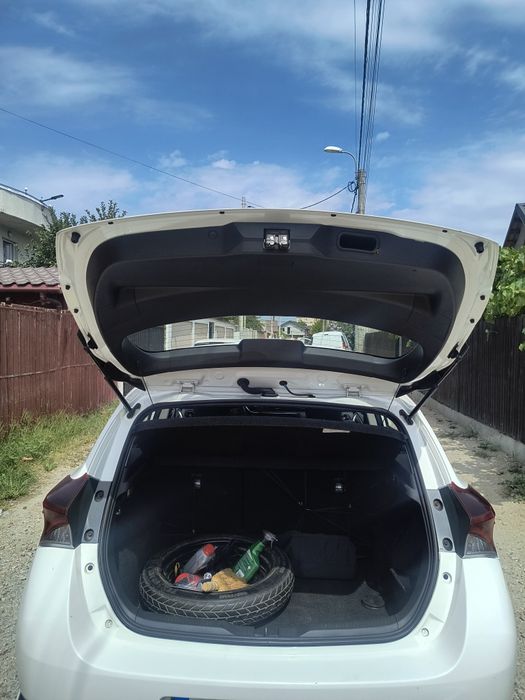 Toyota Auris hibrid