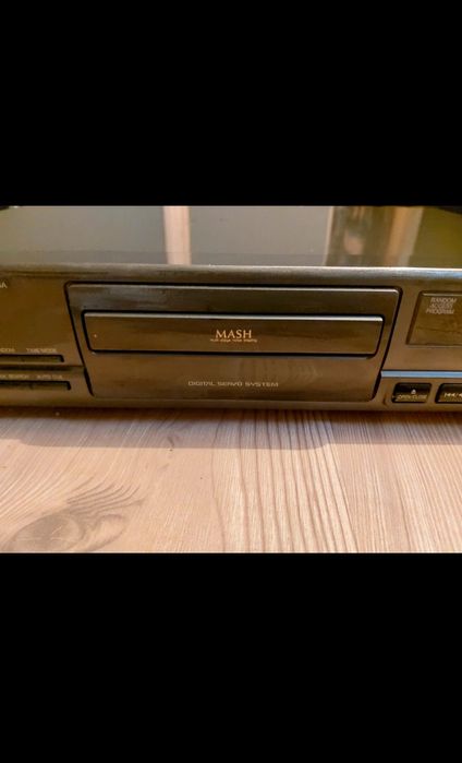 CD Player audio Technics

SL-PG380A