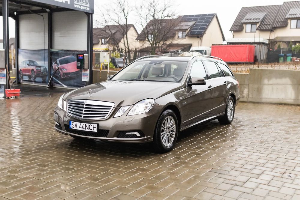Mercedes-Benz E 250, 204 CP, Night Vision, Harman Kardon, Piele Bej, Navigatie Mare
