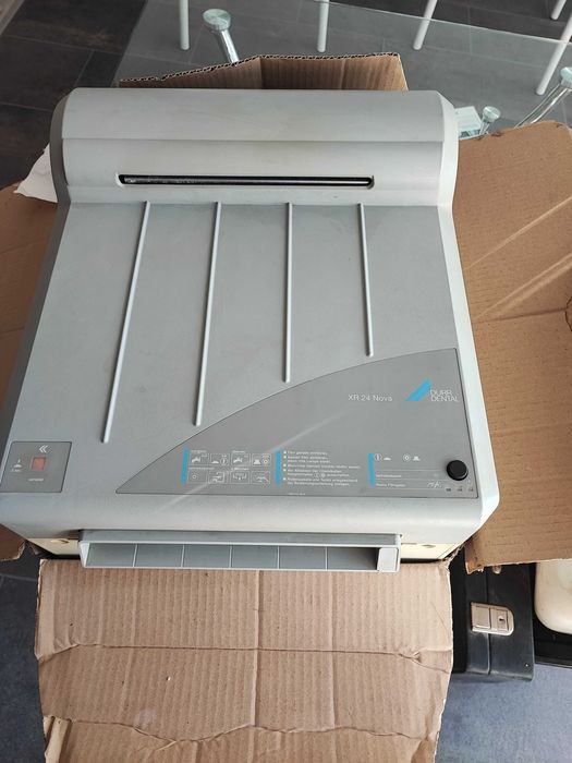 Машина за проявяване на рентгенови снимки Durr Dental XR24 NOVA.