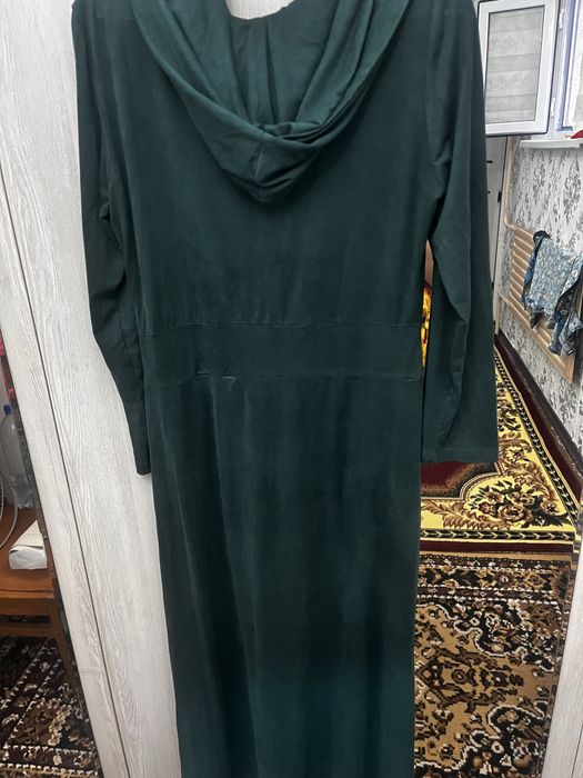 Платье длинное зеленное