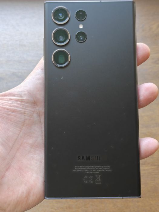 Продаю Samsung s23 ultra 12/256 Vietnam 2 sim black