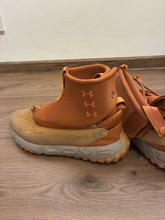 Adidasi under armour