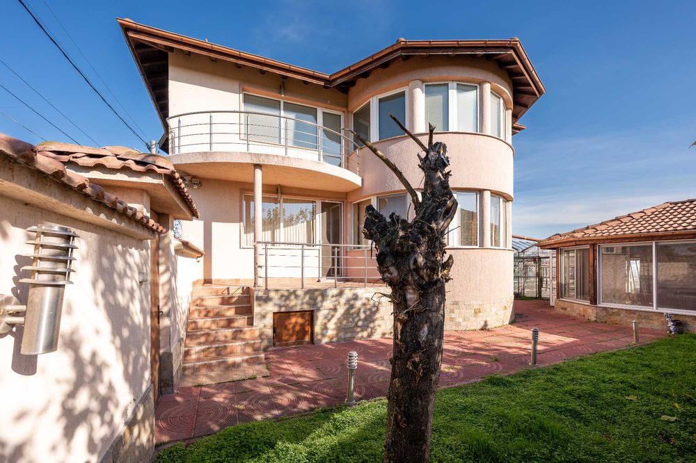 Продава се Многостаен апартамент в с. Граф Игнатиево, Област Пловдив - 500 кв.м за 740 €/кв.м - Снимка #8