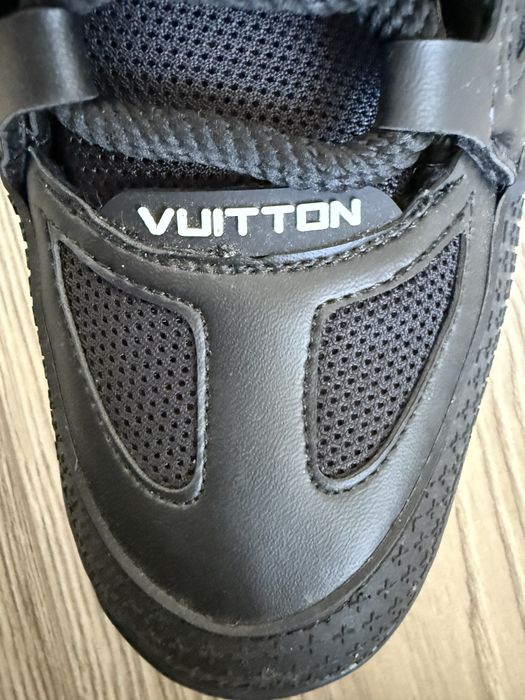 Louis Vuitton skate 44