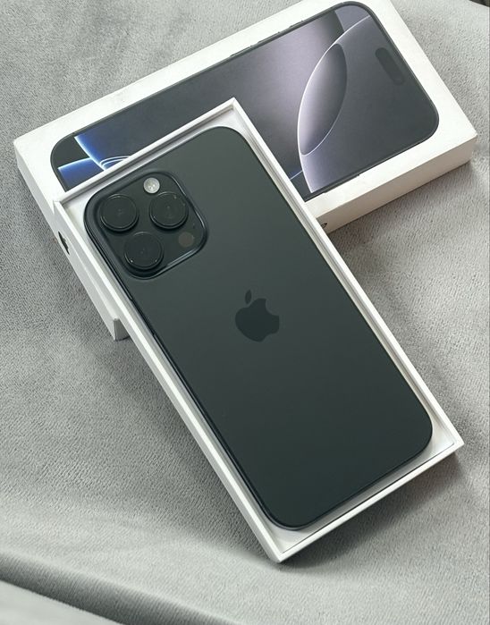 Vand iPhone 16 pro max 256gb