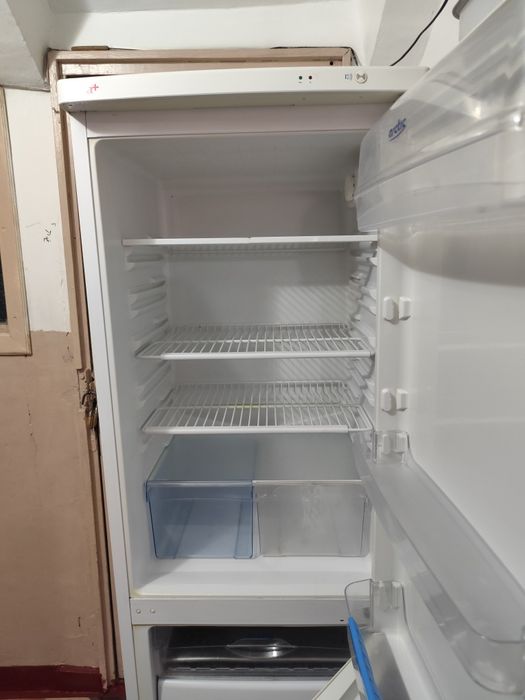 Vând combină frigorifică