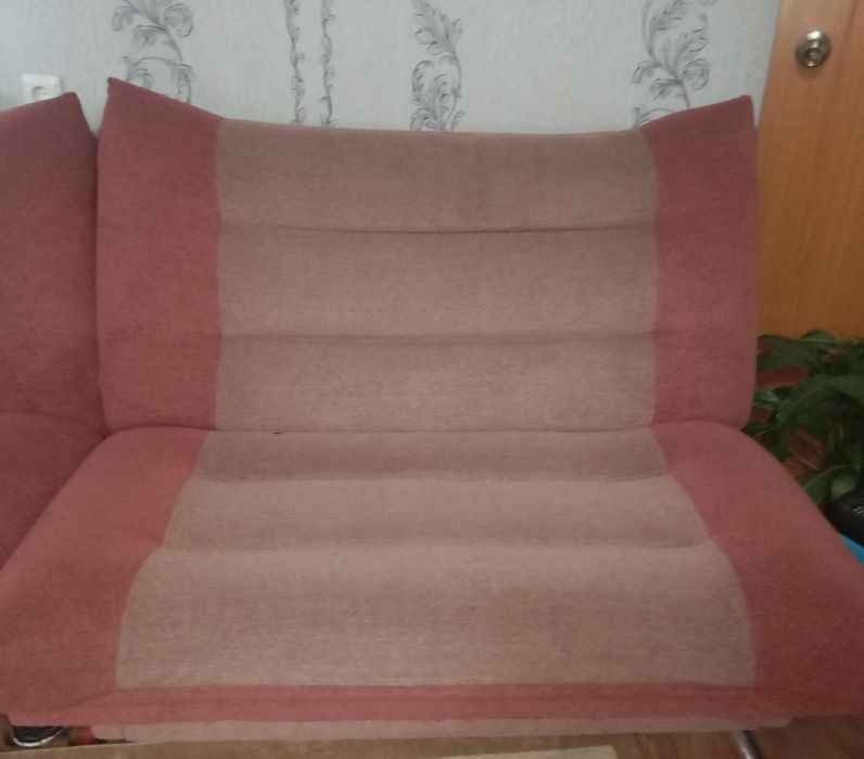 Продам диван тройка