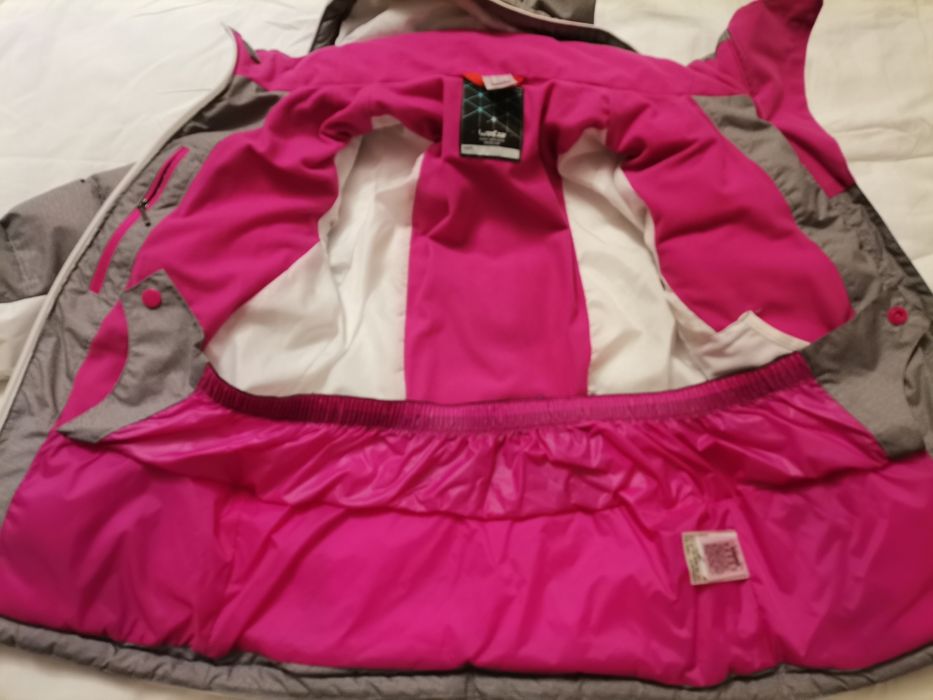 Geaca Decathlon 10 ani+ pantaloni cadou