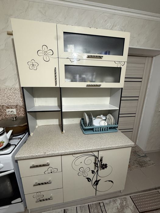 Буфет кухонный шкаф