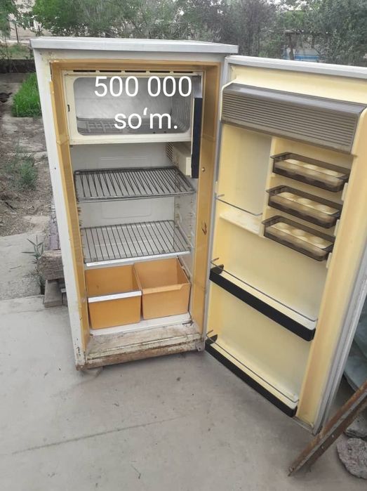 Sotiladi xolodilniklar va gaz plita