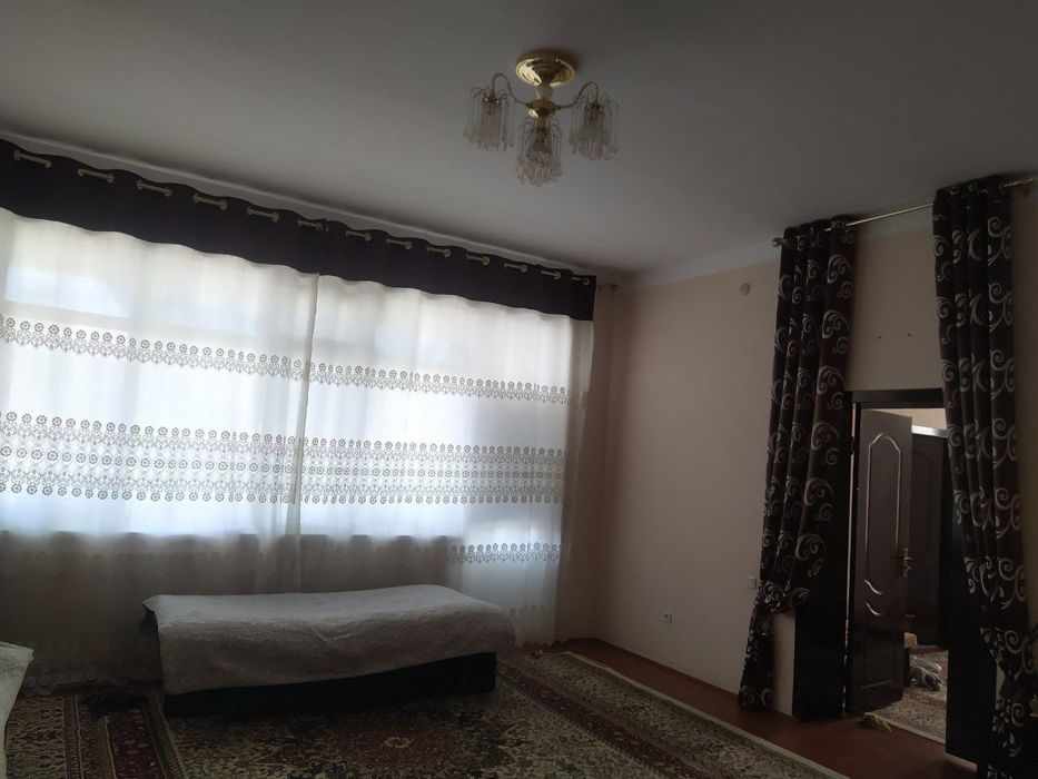 Uy sotiladi 6 sotox namunali guliston