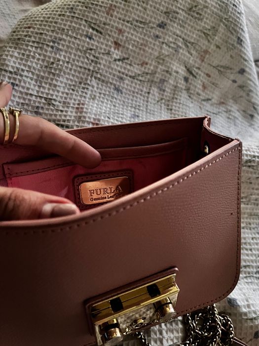 Чанта Furla в бонбоно розово