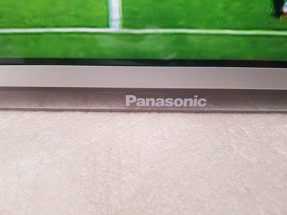 Vand televizor Smart Panasonic diagonala 81 cm