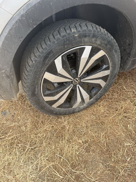 Jante / Roti VW T Cross R17 cu anvelope de iarna