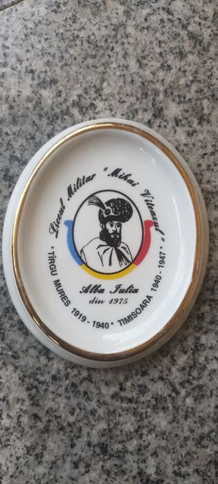 Obiect vechi din Porțelan