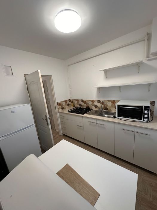 Apartament 2 camere, mobilat și utiliat