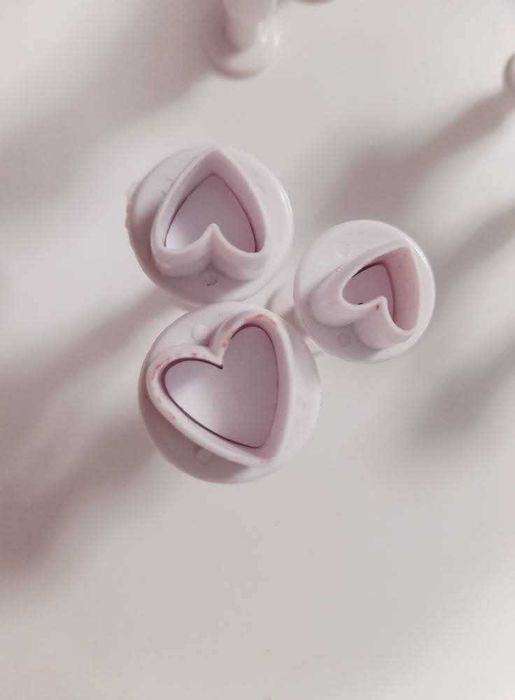 Decupatoare pentru lut polimeric