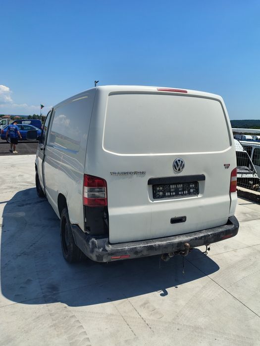 Фолксваген Транспорт Т5 / Volkswagen Transporter T5 2.5 TDI НА ЧАСТИ