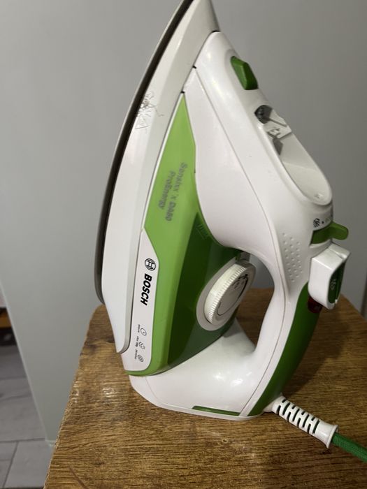 Утюг Bosch паровой