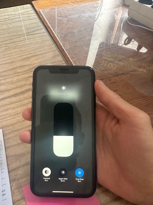 Продам или обмен айфон xr  64 гб