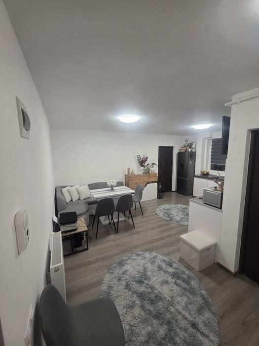 PF - vând apartament  zona Metro/Vivo, strada Răzoare
