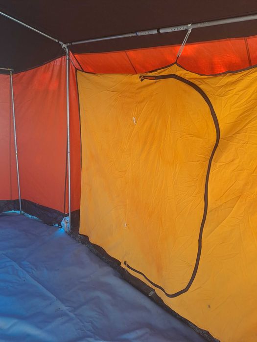 Палатка голяма запазена