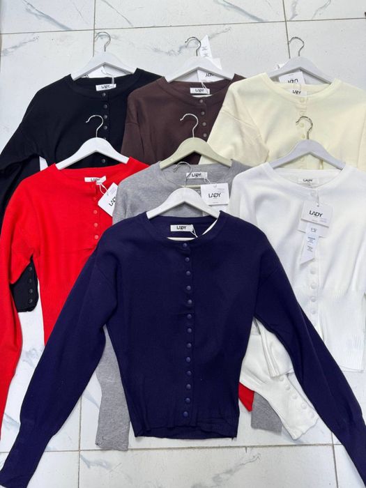 Кофта с кнопками