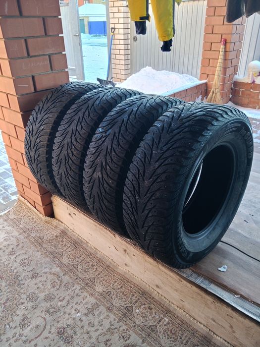 Продам зимные шины 265 65 R17