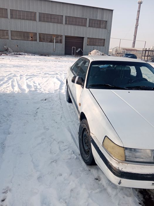 Продам Mazda 626 90г.