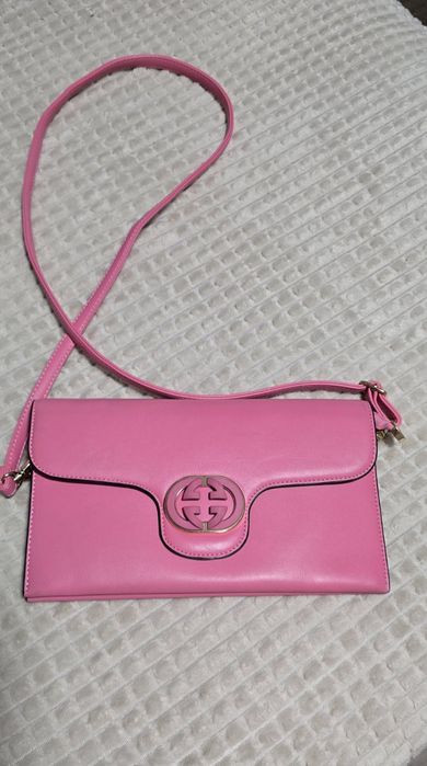 Нова.  Дамска оригинална  чанта  Gucci Petite GG / Interlocking G).