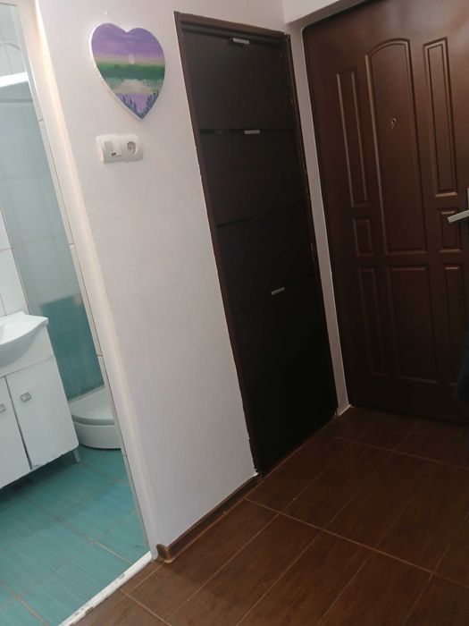 Vând apartament în bloc linistit