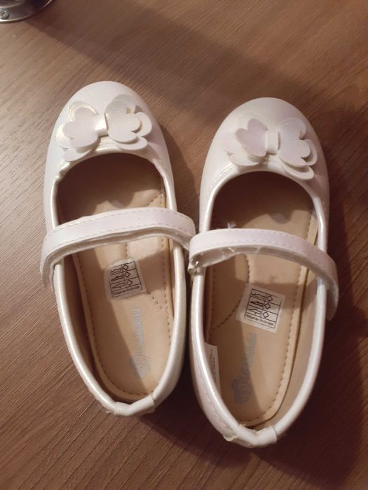 Продам платье на 6- 7 лет