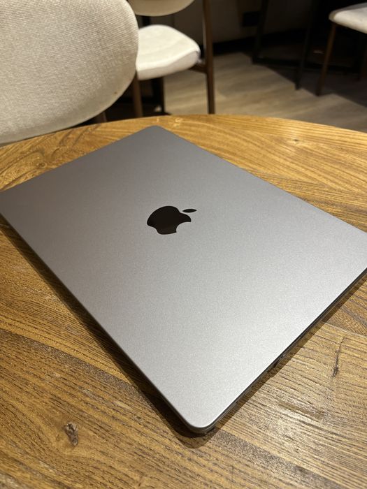 MacBook Air M2 8GB