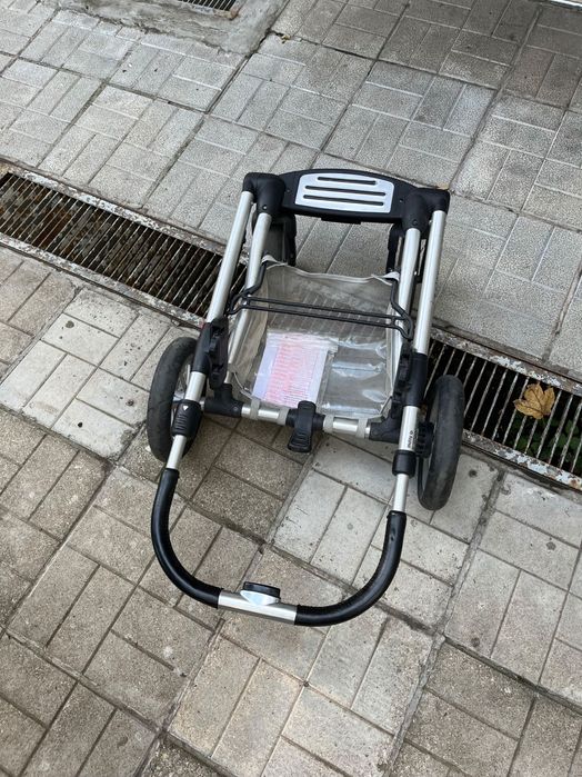 Бебешка количка mutsy