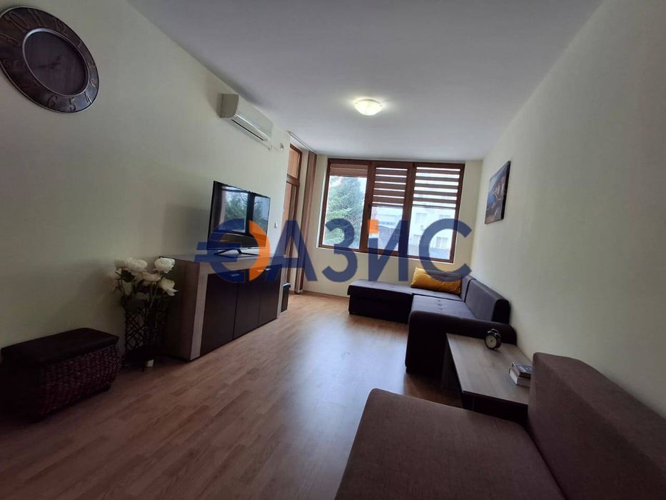 Продава се Тристаен апартамент в к.к. Слънчев бряг - 87 кв.м за 651 €/кв.м - Снимка #2