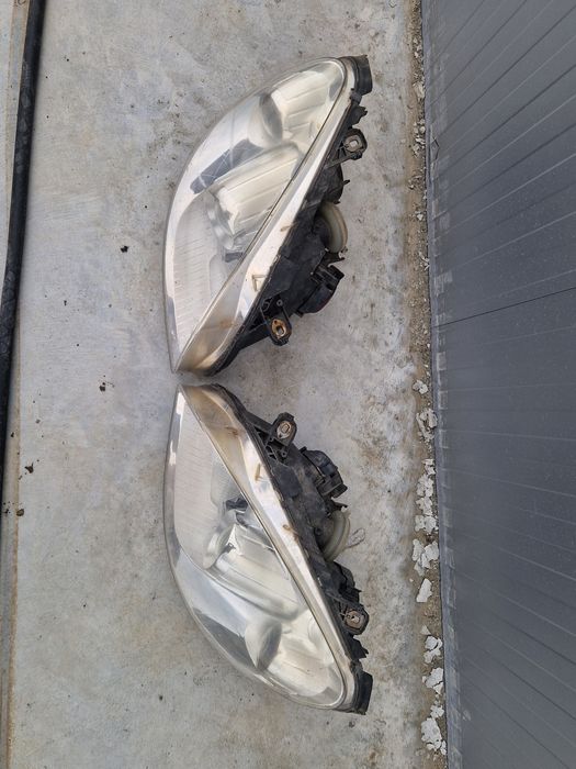 Фарове Б класа w245