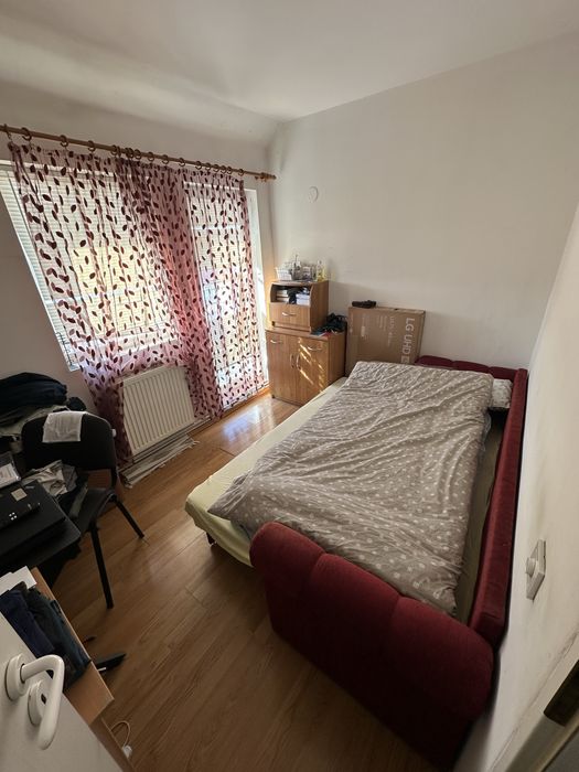 Camera single in apart. 2 camere