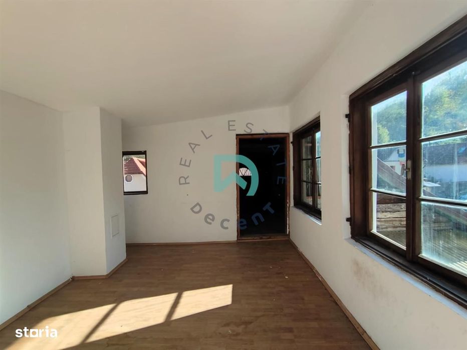 Potential Booking, zona  Schei, Brasov
