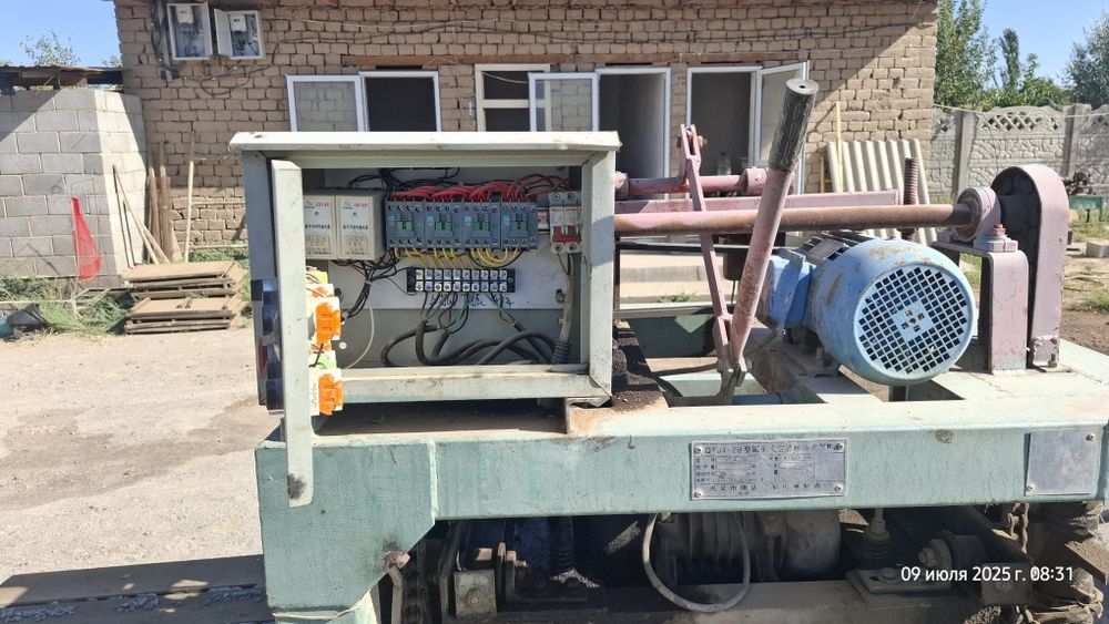 Шлакаблок (Shlakablok ) апарат сотилади