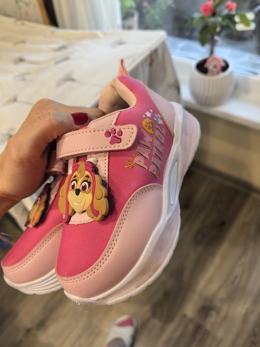 Обувки за Момиче