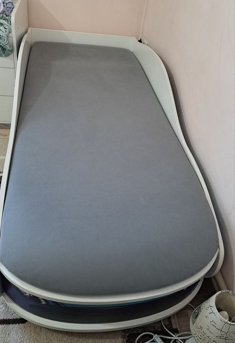 Детская кровать-машина (для мальчика)