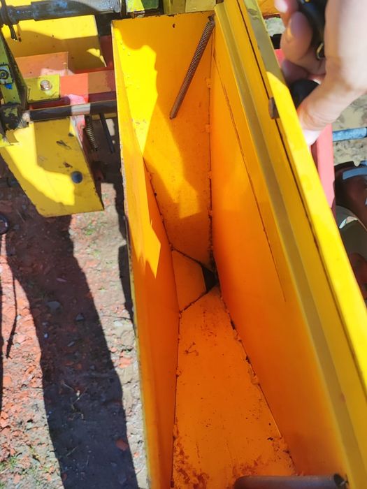 Semanatoare italiana Franzino cu 4 randuri.