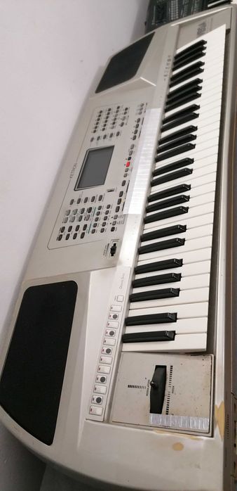 Orga orientala Casio Gem Ketron